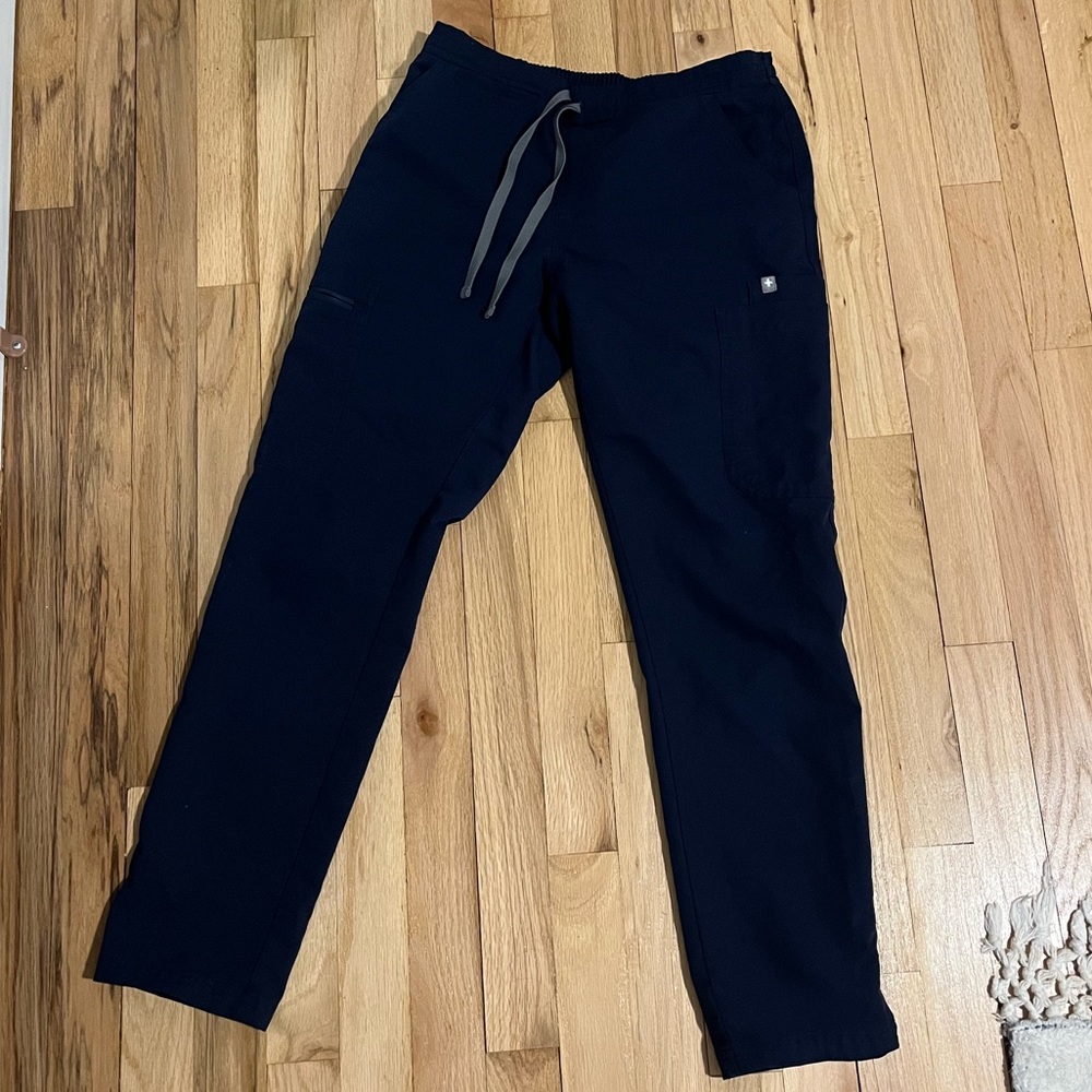 Figs navy blue straight leg scrub pants